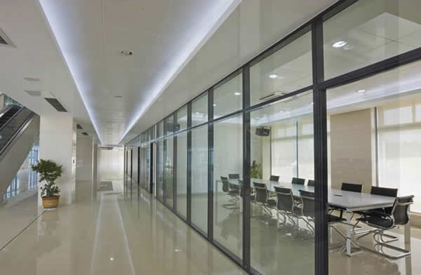 辦公室玻璃隔斷